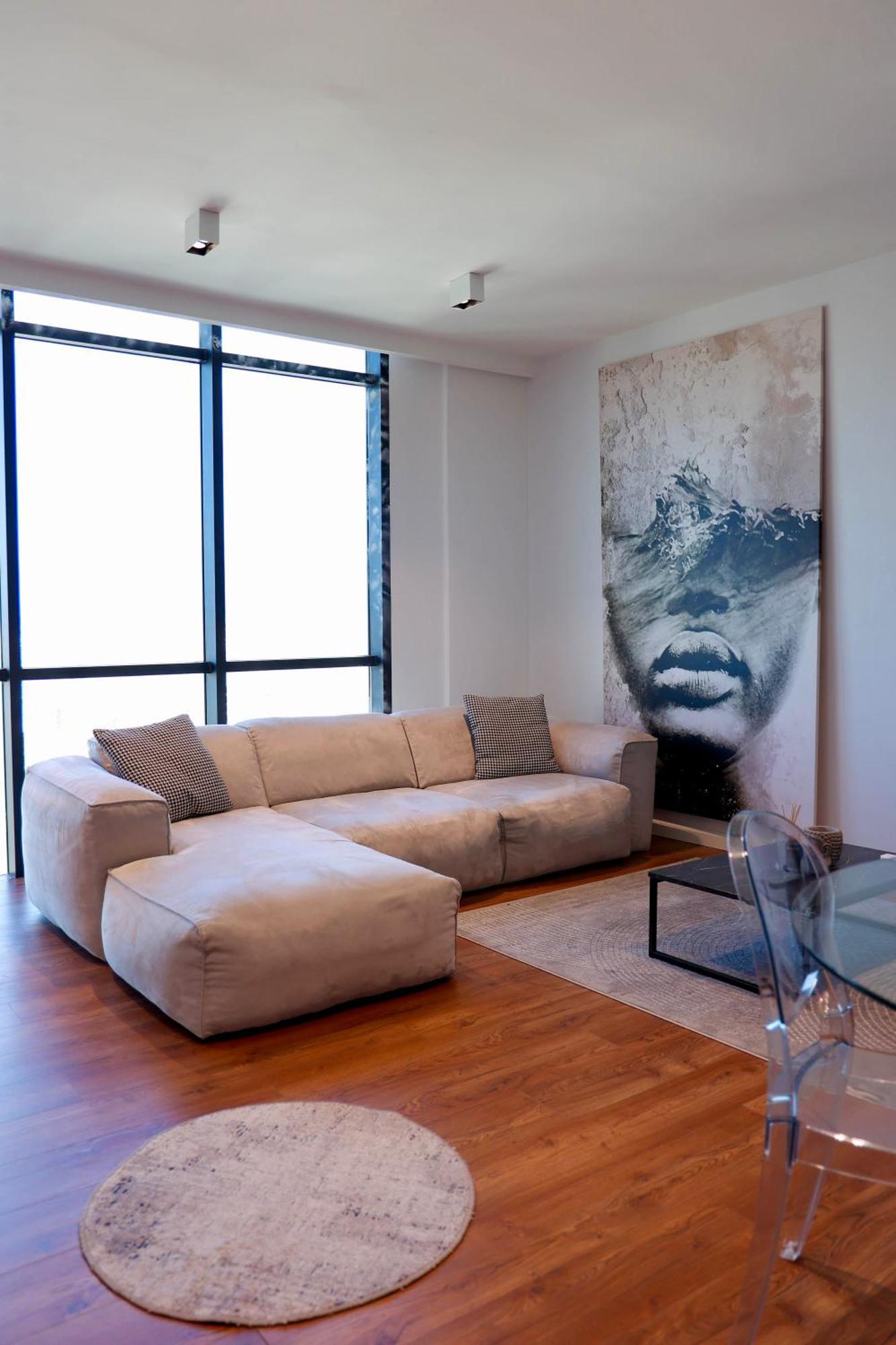Sea View Apartment
