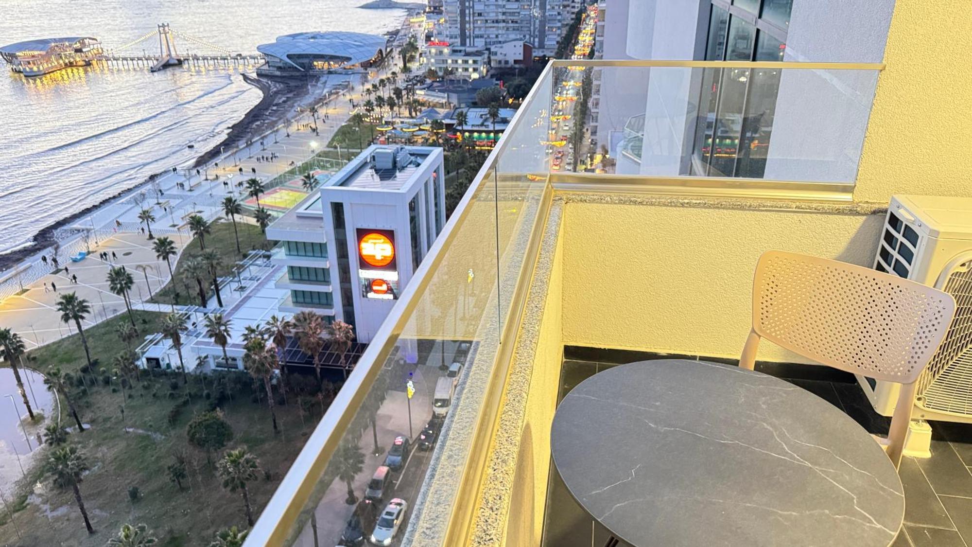 Apartment Sea View *